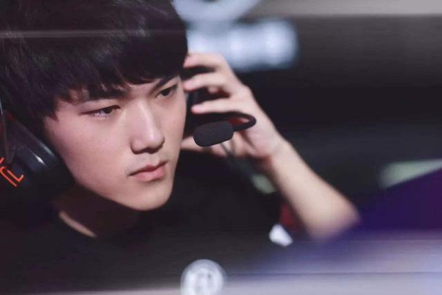 S14瑞士轮第四轮对阵：TES vs DK、WBG vs FNC、BLG vs PS